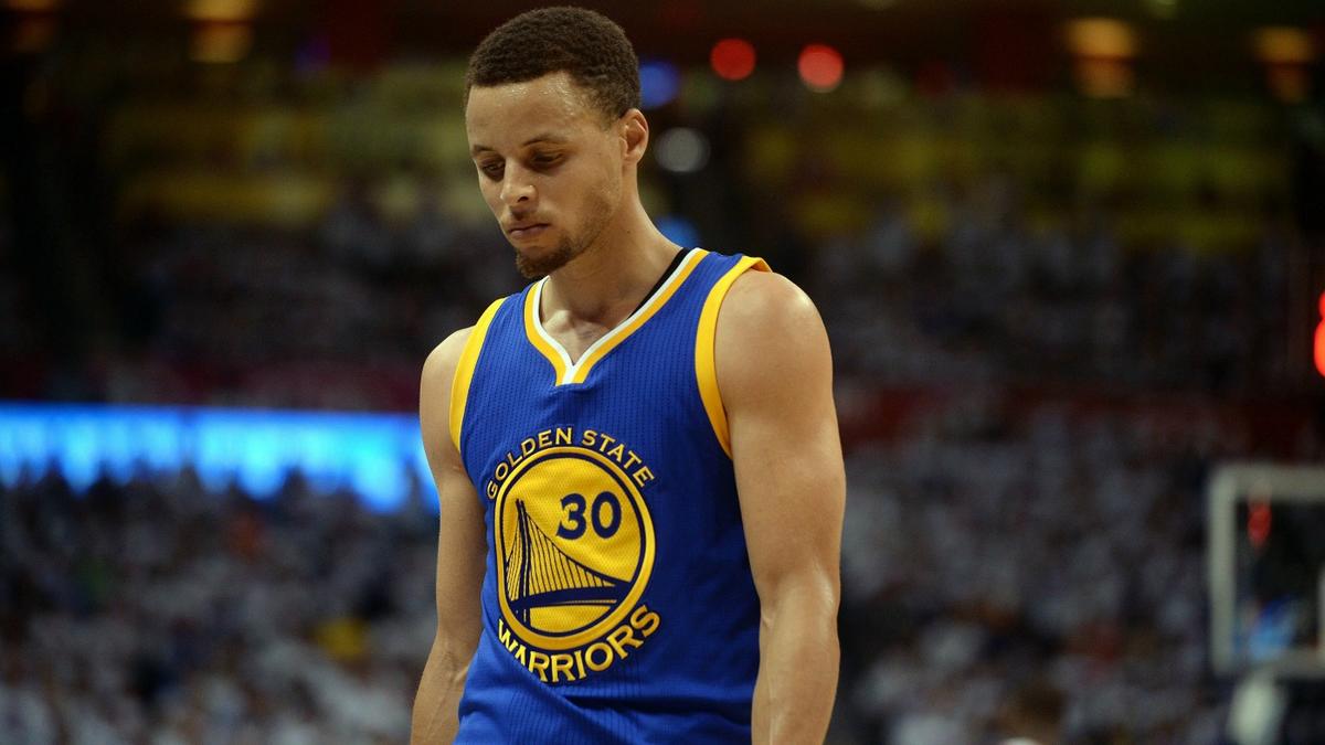 Steph Curry reportedly still bothered by knee injury, playing at '70 percent' - CBSSports.com