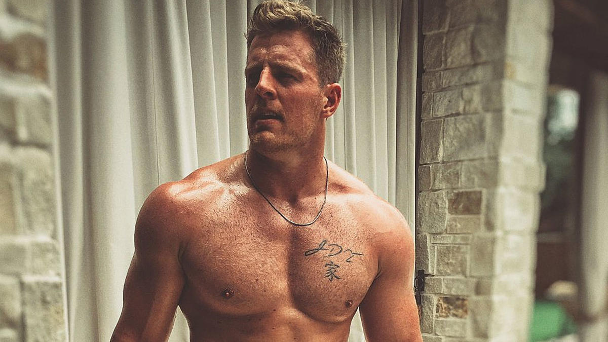 LOOK: J.J. Watt really wants to share a topless photo with you -  CBSSports.com