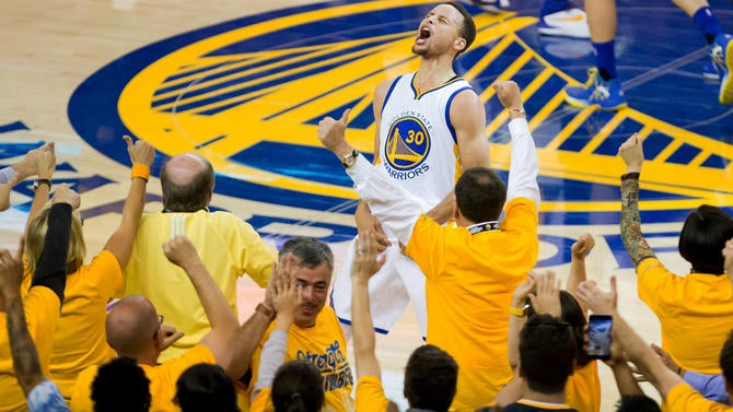 Stephen Curry screams because the Warriors are going to the Finals
