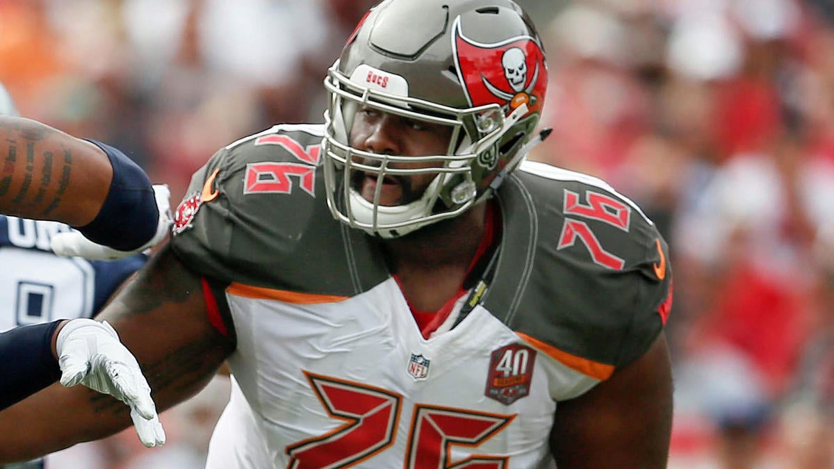 Buccaneers, OT Donovan Smith Come To Terms On Two-year, $31.8 Million ...