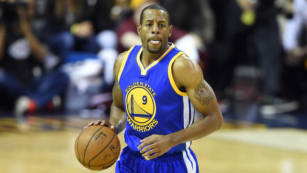 Andre Iguodala To Sign With The Lakers If Bought Out By The Grizzlies Per Report Cbssports Com