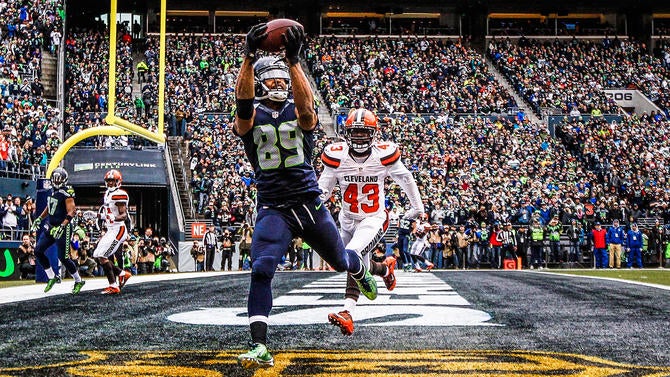 doug-baldwin-cle-td-catch.jpg