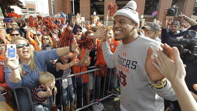 cam-newton-run-auburn-road.jpg