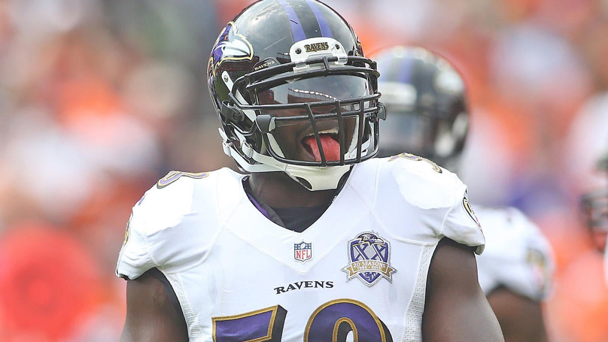 Elvis Dumervil, Ravens agree to terms on five-year contract 