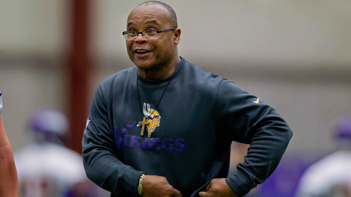 Mike Singletary reveals he vetoed trade that would have brought