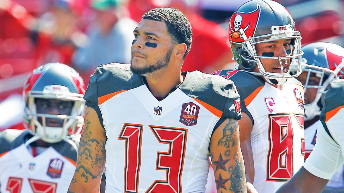 Fantasy Football Draft Day Dilemmas Is Mike Evans best thirdyear WR