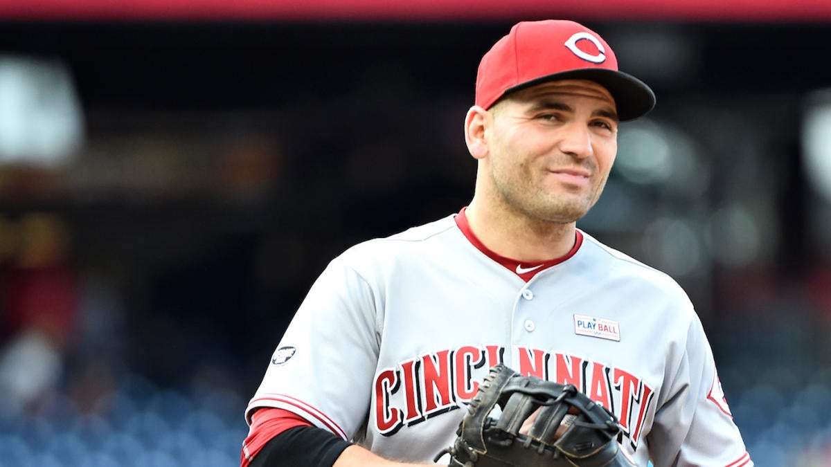 Joey Votto grabbed Reds fan's shirt in disgust after foul ball