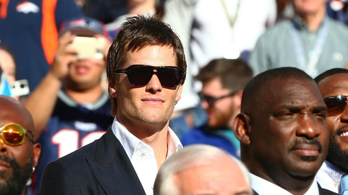 Tom Brady attends Celtics pitch to free agent Kevin Durant