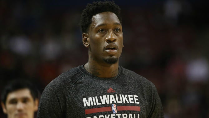 Larry Sanders warms up