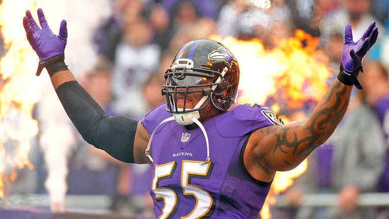 Terrell Suggs reportedly tore his biceps but wants to play 