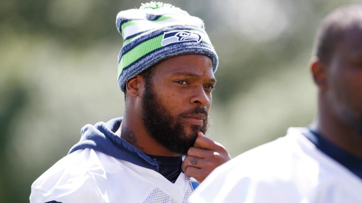 Seahawks' Michael Bennett: 'If you don't think I'm valuable, then just ...