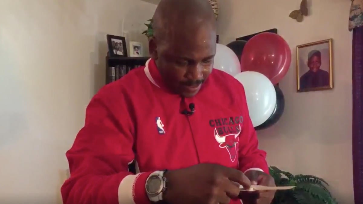 Michael Jordan sent gifts to the autistic pickup hoops player who