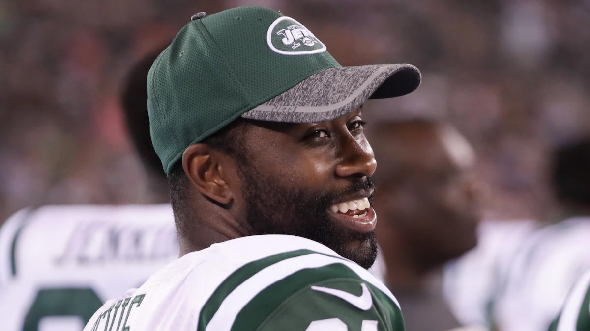 Darrelle Revis ditches the Patriots for a homecoming with the Jets