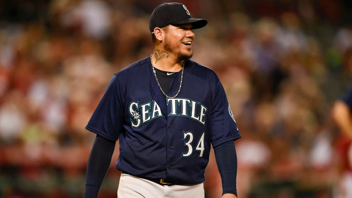 King Felix vs. the Big Unit: Who's the M's greatest pitcher?