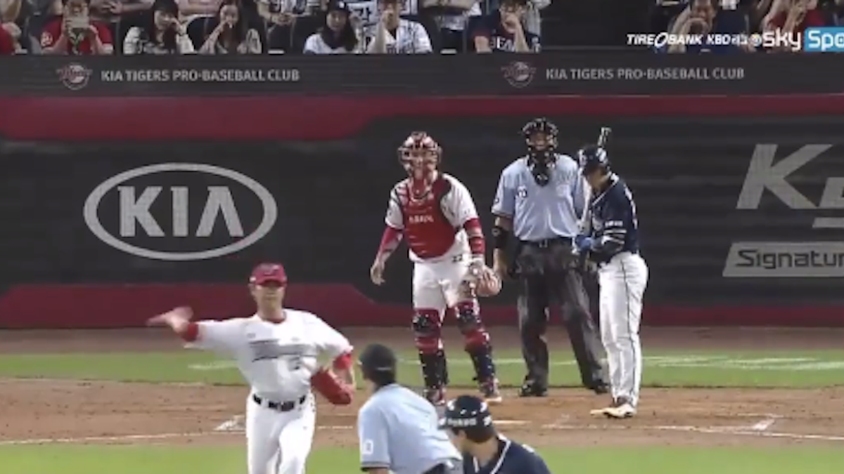 WATCH: Korean pitcher unleashes world's most dangerous pickoff throw ...
