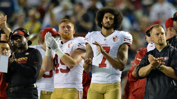 bruce-miller-colin-kaepernick-49ers.jpg