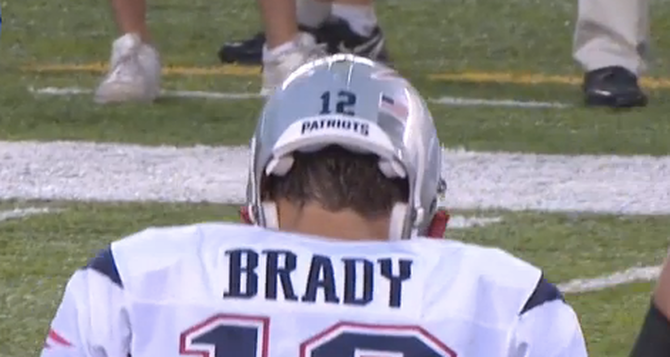 tom-brady-helmet-decal-4-09-02-16.png