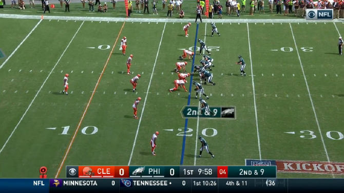 eagles-1st-pre-snap.jpg