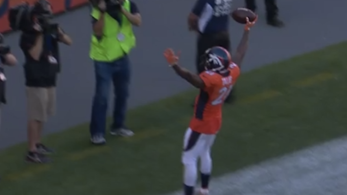 WATCH: Andrew Luck throws touchdown pass to the wrong team - CBS Sports