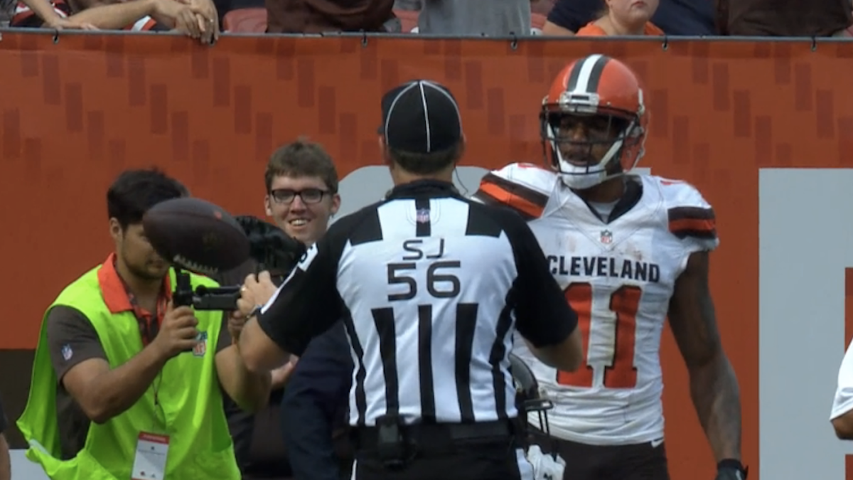 NFL fans torching Raiders-Bengals refs for awful officiating