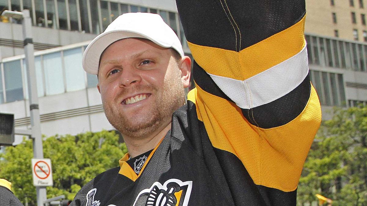 Phil Kessel and his hot dogs deserve your respect