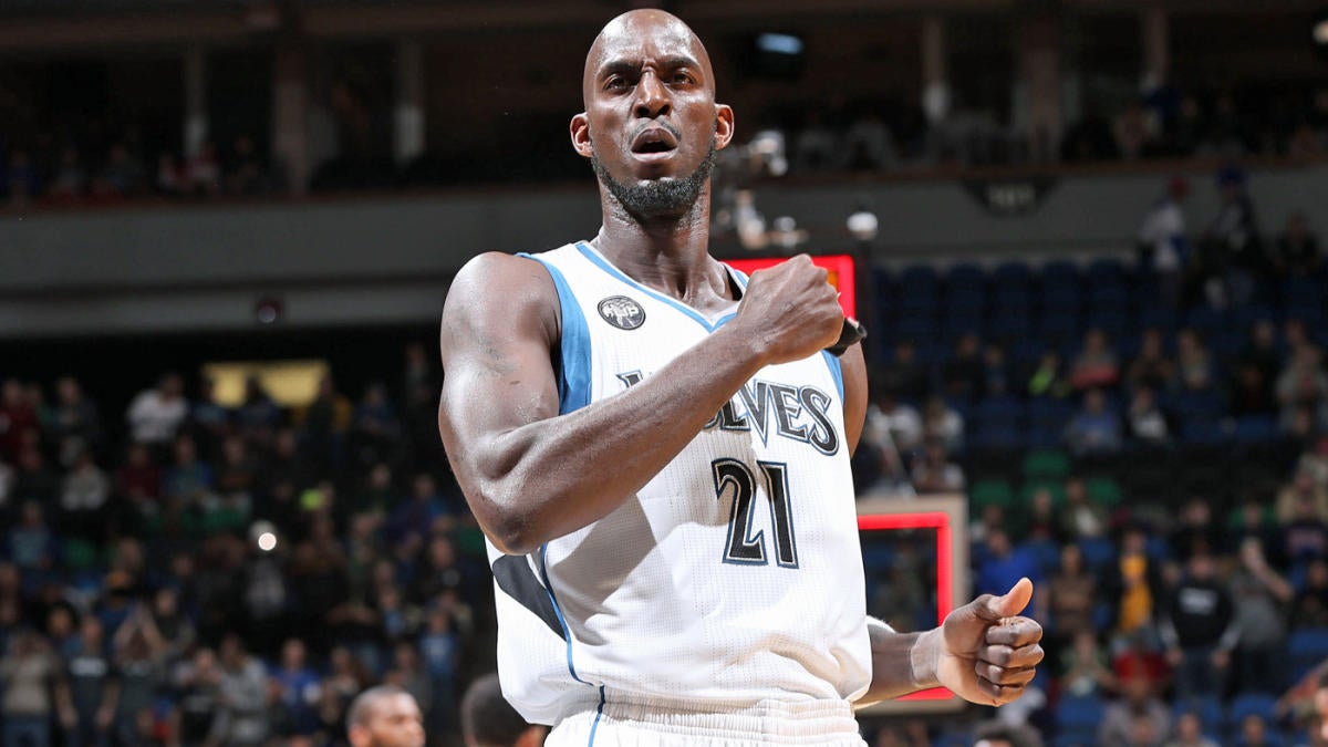 Kevin Garnett announces his retirement after 21 years in the NBA 