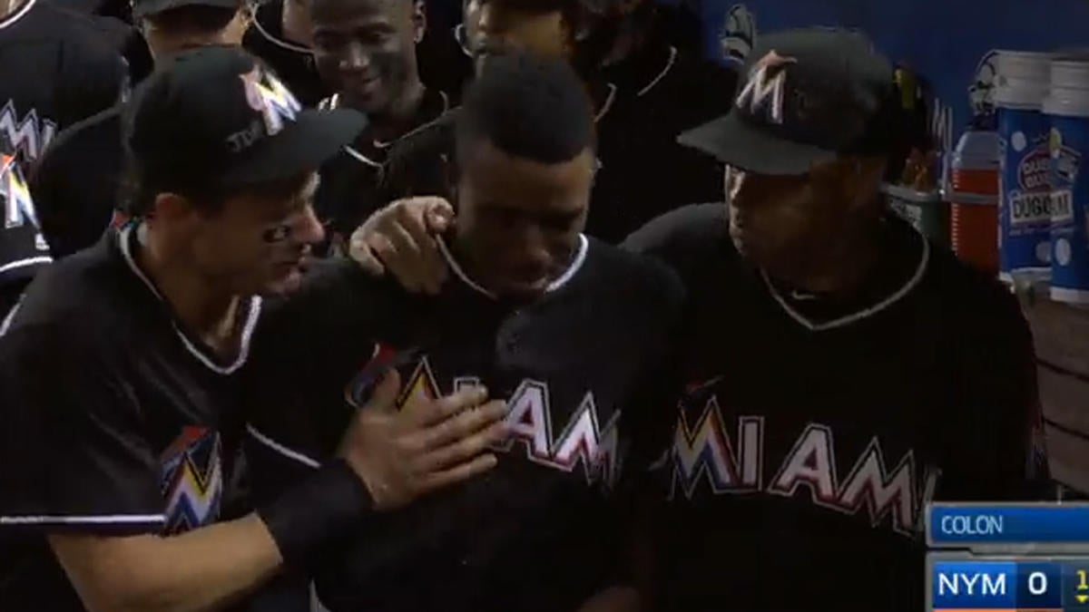 Dee Gordon honors José Fernández with one of the most dramatic