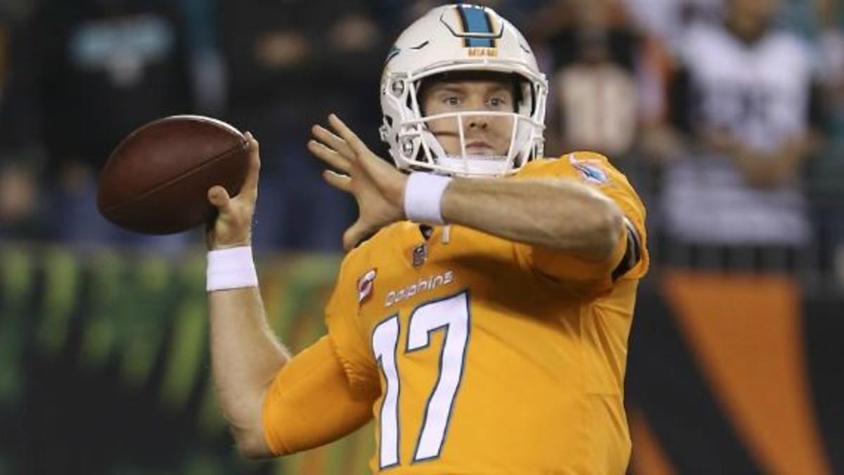 The Miami Dolphins wore all-orange uniforms and the internet had all kinds  of jokes