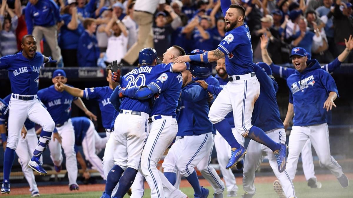 Rougned Odor enjoys Blue Jays fan reaction