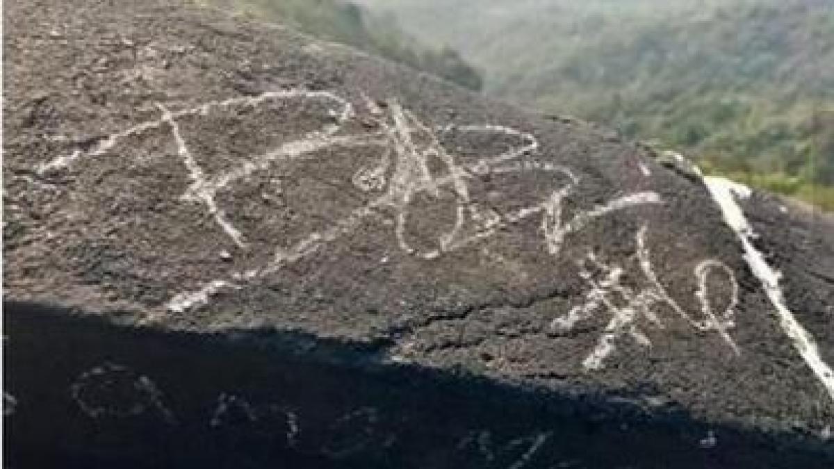 Rockets guard offers apology for autographing the Great Wall of China ...