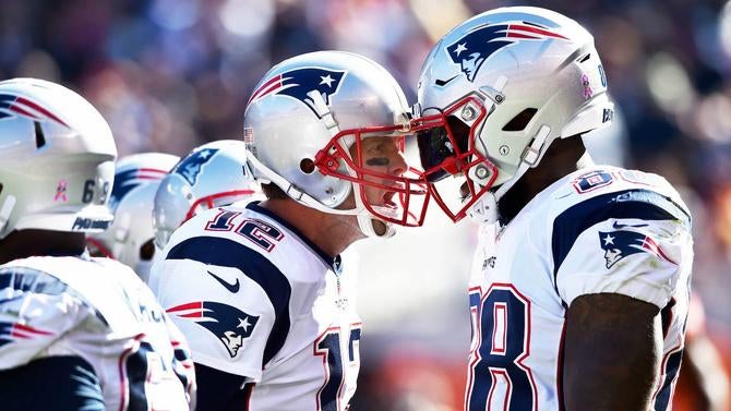 tom-brady-martellus-bennett-10-14-16.jpg