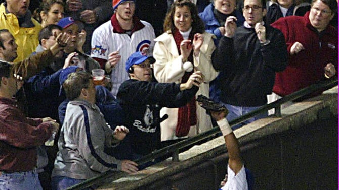 steve-bartman-nlcs-game-6.jpg