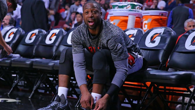 Dwyane Wade in preseason making a face