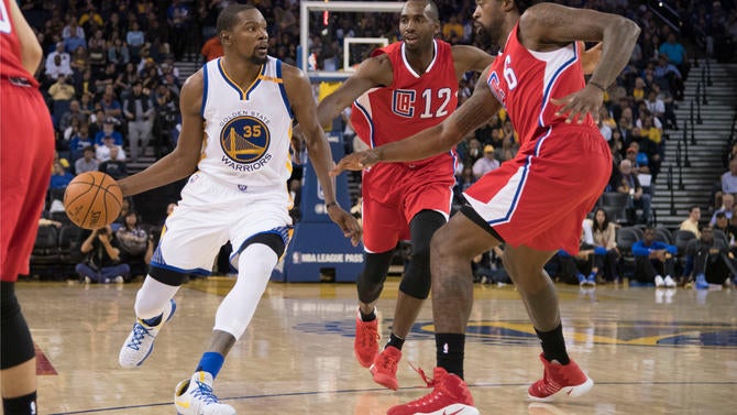 Kevin Durant in preseason against Clips