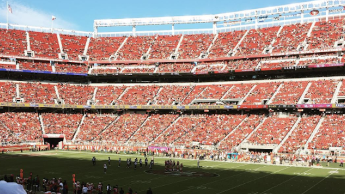 LOOK: Levi's Stadium is almost empty for Buccaneers-49ers game