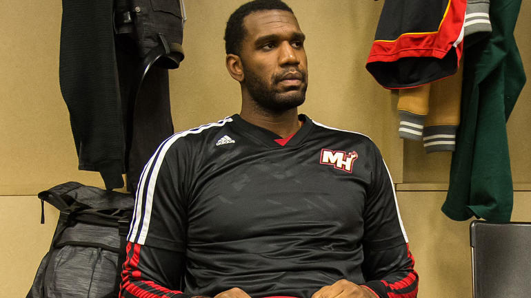 Former No. 1 pick Greg Oden now a student coach at Ohio 
