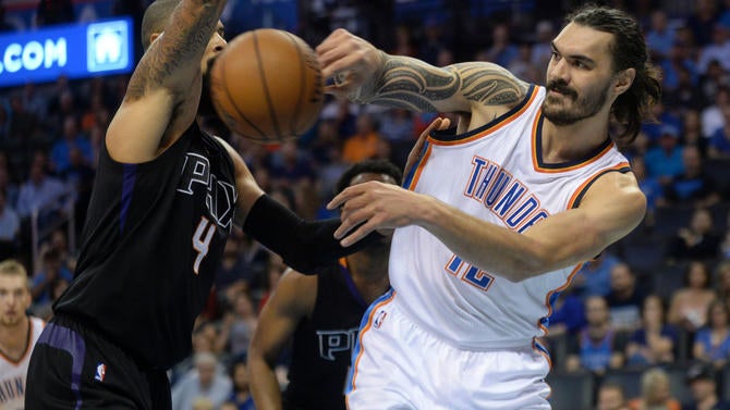 Steven Adams passes the ball, looks mighty