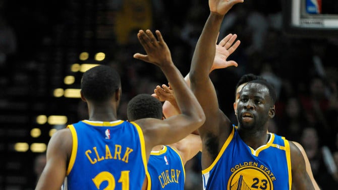 Draymond Green celebrates during the Warriors' win