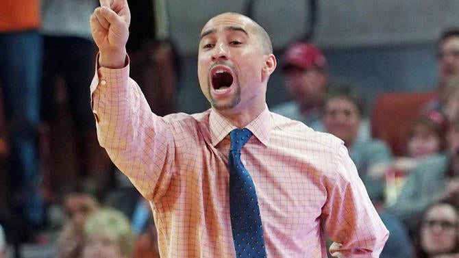 Shaka-smart-longhorns.jpg