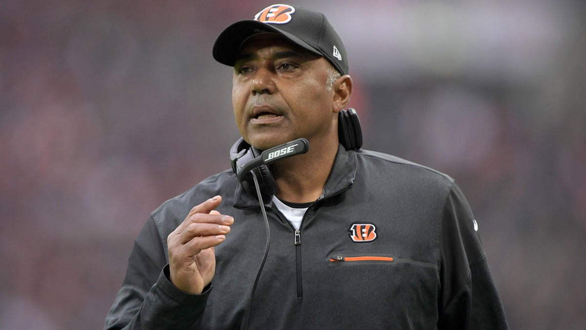 Former Bengals coach Lewis lands job as head coach