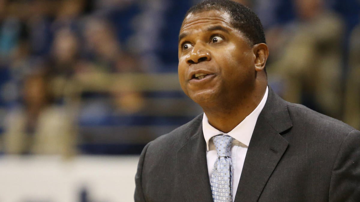 Morehead State suspends coach Sean Woods during investigation ...