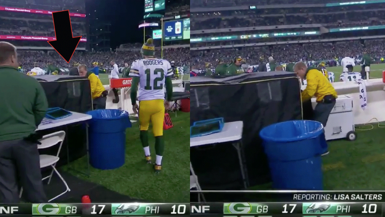 LOOK: Aaron Rodgers disappeared into a tiny little tent on 