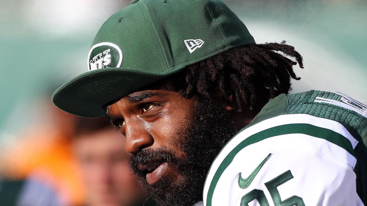 Ex-NFL player Joe McKnight shot to death during argument with motorist