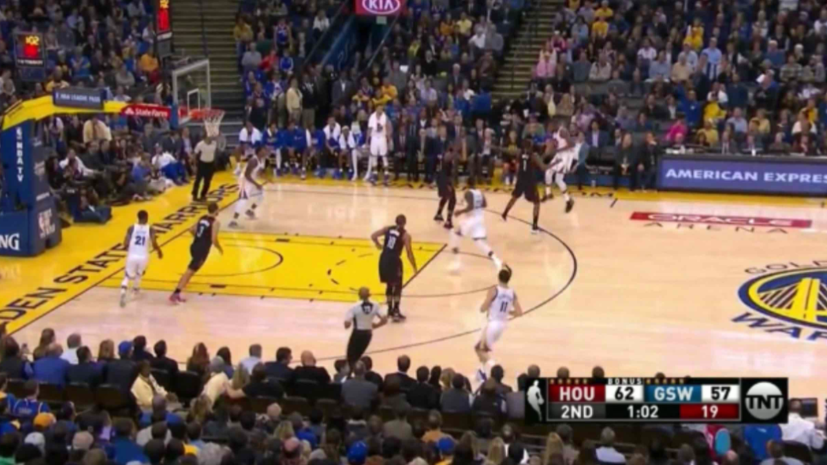 WATCH This Kevin Durant twoway sequence shows the full power he
