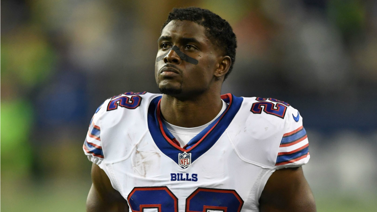 Reggie Bush sets futility record, finishes with negative ...