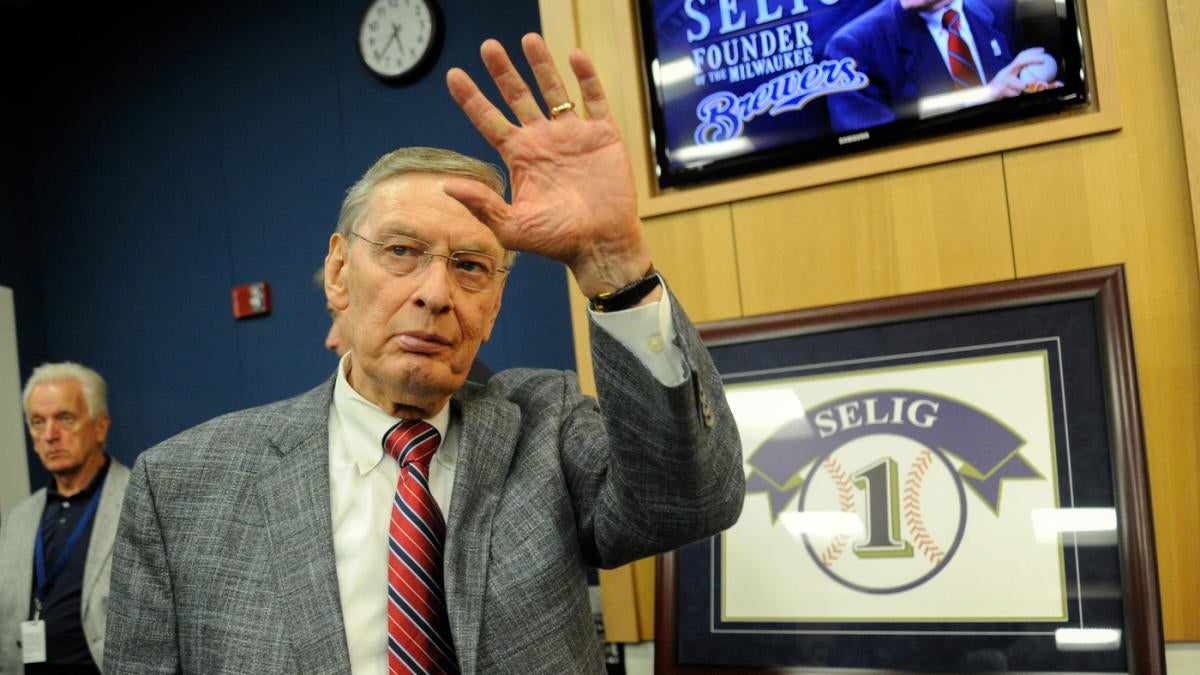 Bud Selig should lose Hall of Fame status for how he bungled A's sale