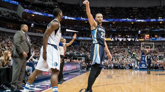Chandler Parsons celebrates