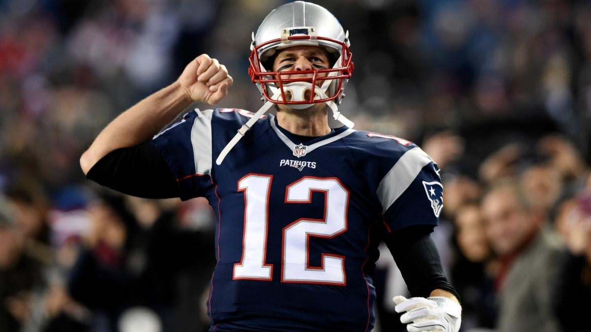 Late Brady TD pass helps Patriots hold off Ravens 30-23