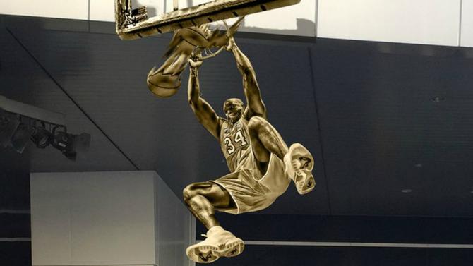 shaqstatue.jpg