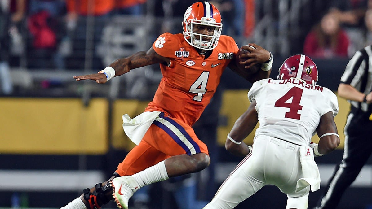 Clemson QB Deshaun Watson injures throwing hand vs. Louisville